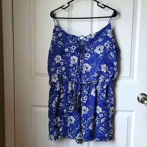 Xhilaration Blue Floral Romper (NEW W/O TAGS)